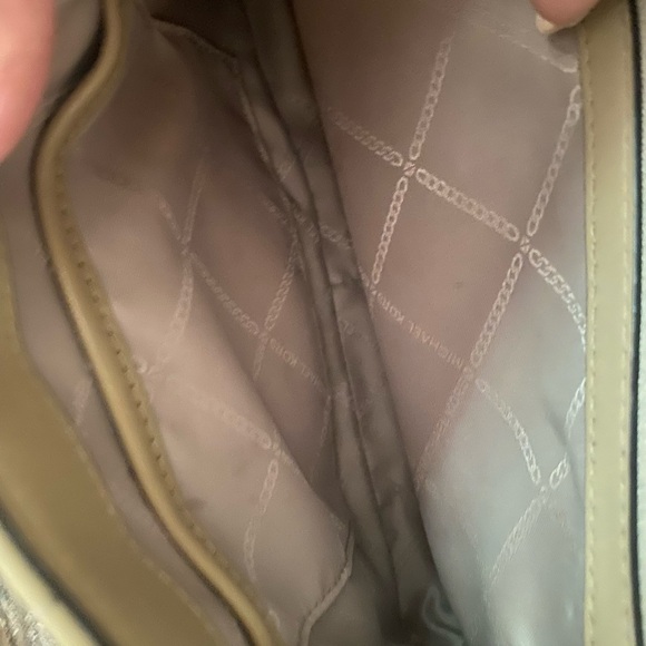 MK Soho Large Quilted Leather Shoulder Bag - Picture 13 of 15